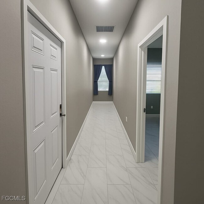 Photo - 2431 Paul Ave S