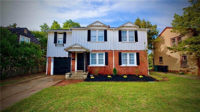 Building Photo - This is where timeless style meets today's conveniences.