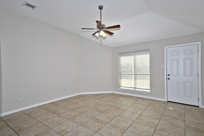 Photo - 15223 Stoneyview Dr