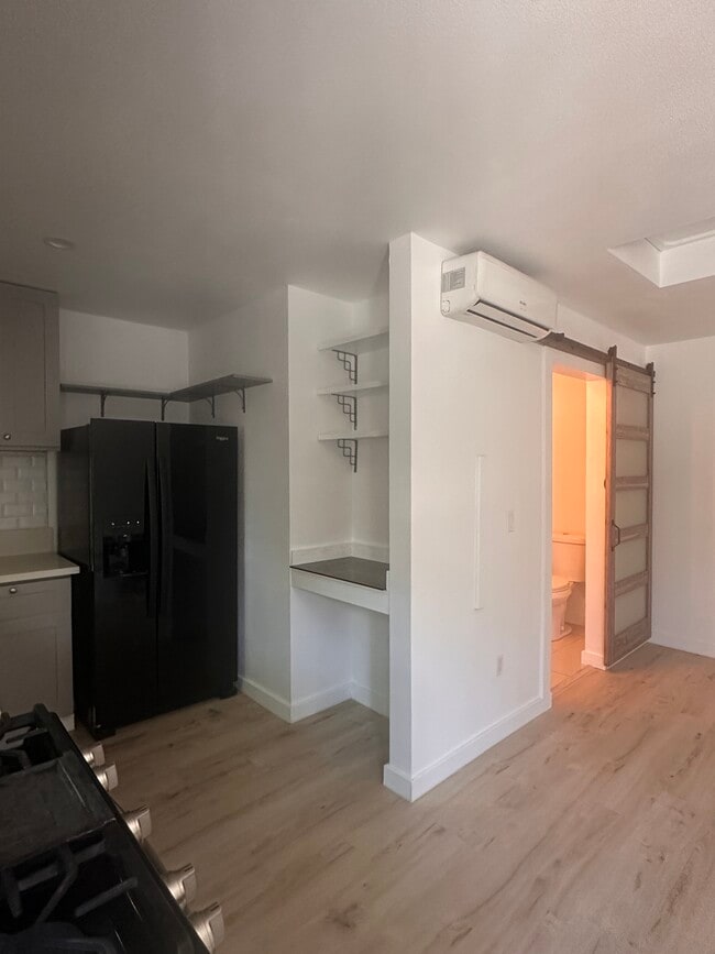 10709 Wheelock Cir