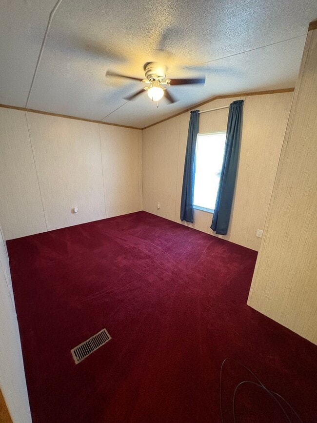 Photo - 3 Bedroom in Crawfordville Available Now!