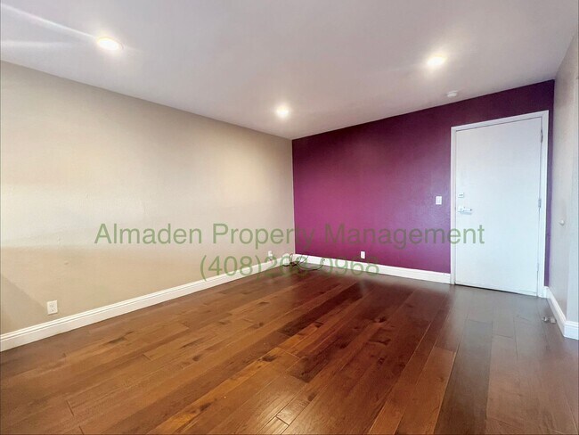 Photo - Remodeled Almaden Townhome next to Foothills!! Great Schools & Central A/C!!