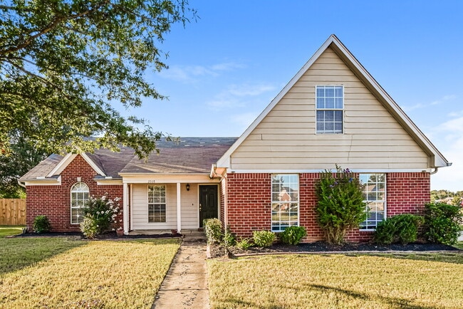 Building Photo - 2708 Baird Dr