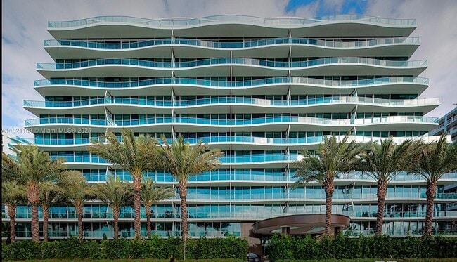 Building Photo - 9349 Collins Ave Rental