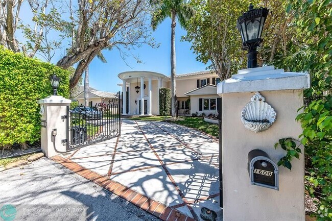 Building Photo - 1600 S Ocean Dr Rental