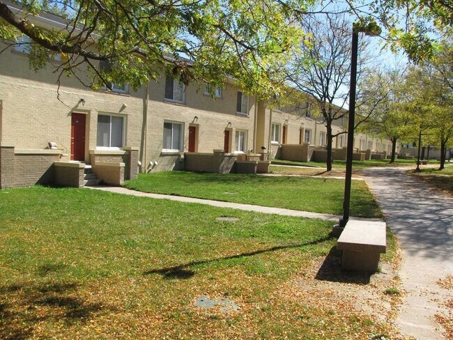 Photo - 128 S Edith St