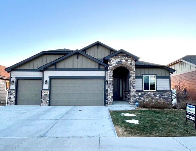 Building Photo - 622 Vermilion Peak Dr