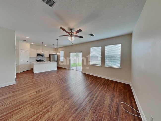 Photo - 6065 Little Blf Cir