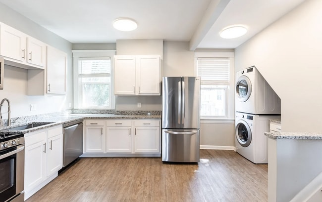 Photo - 2709 Griffiths Ave