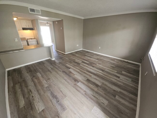 Photo - 131 Water Front Way Unidad 150