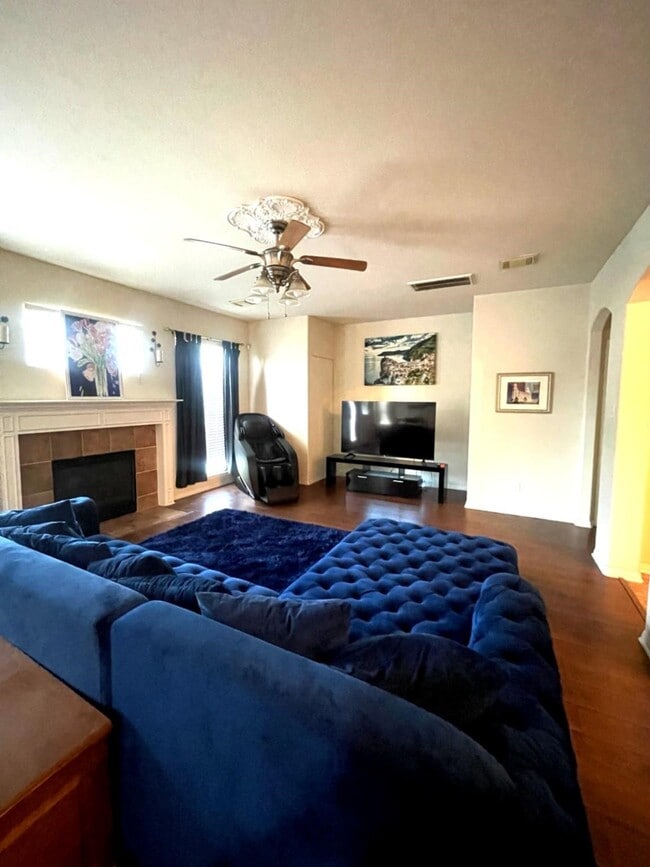 Photo - 931 N Sky Dr