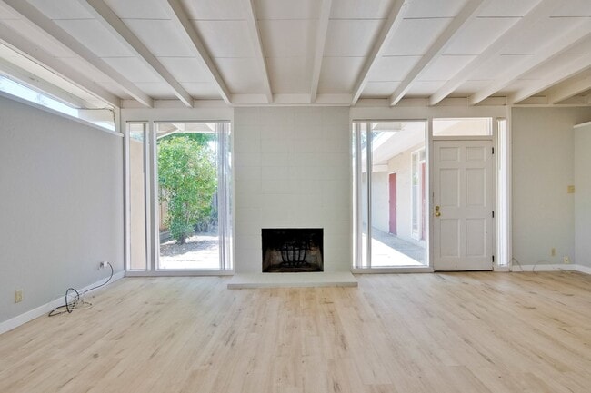 Photo - Lovely 3 Bedroom 2 Bath Home In Prime Santa Clara - This is a must see & Available Now!