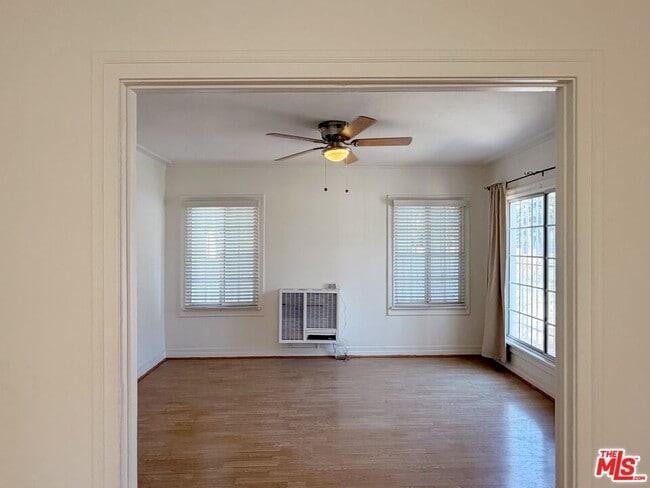 Photo - 173 Mariposa Ave