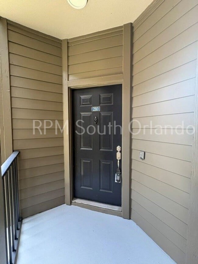 Building Photo - 2 Bedroom 1 Bathroom in longwood