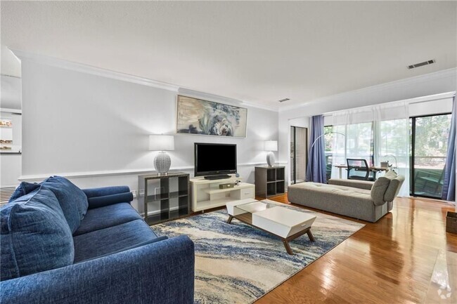 Building Photo - 25108 Plantation Dr NE Rental