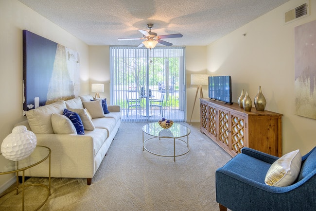 Lighted ceiling fans and 9-foot ceilings