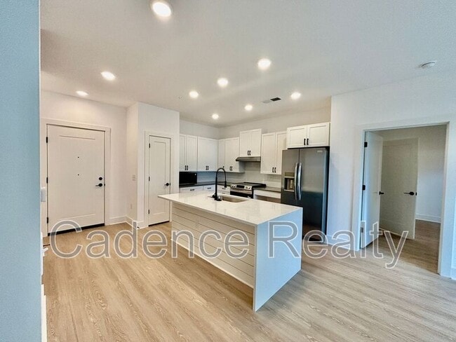 Photo - 610 S Kerr Ave Unit 103