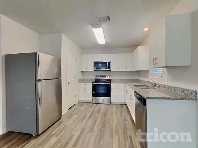 Photo - 15672 Del Norte Dr