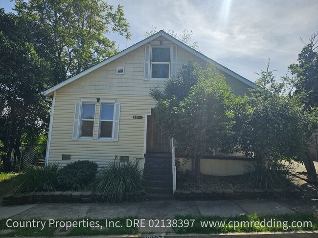 Photo - Available Now! Downtown 3-Bedroom with Old World Charm and Modern Amenities!