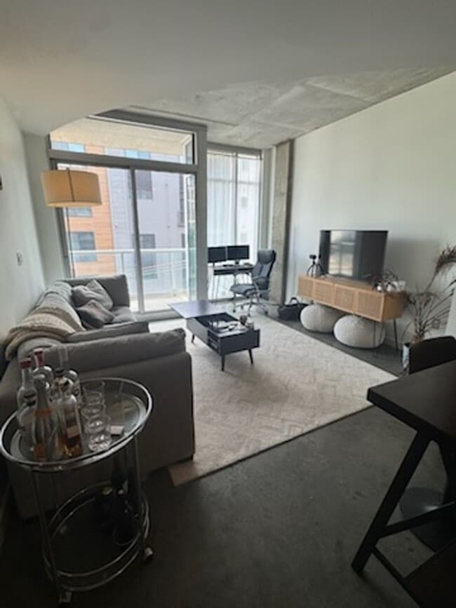 Building Photo - 1 bedroom in The ICON in the Gulch