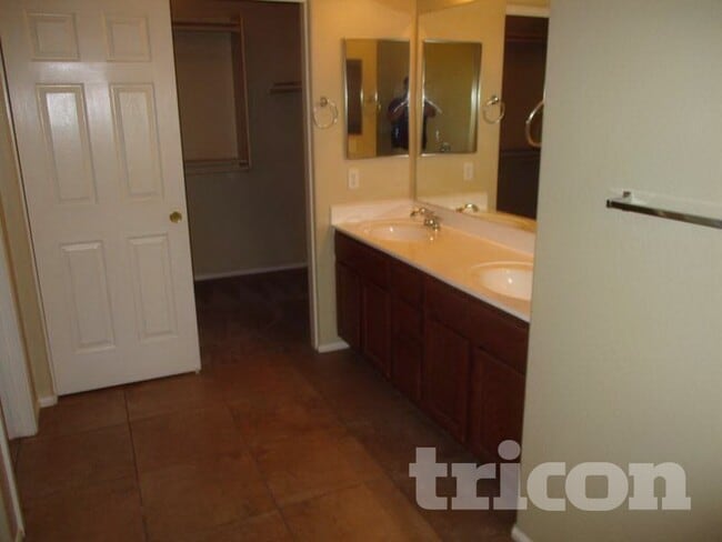 Photo - 4939 W Burgess Ln
