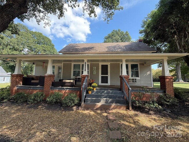 Photo - 20220 Zion Ave