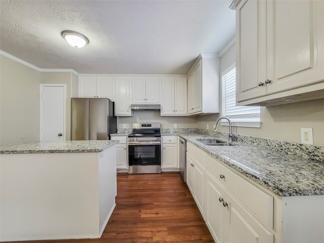Building Photo - 16393 Many Trees Ln