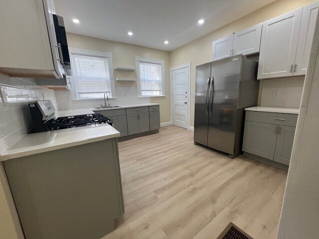 24 Harlem St Unit 1