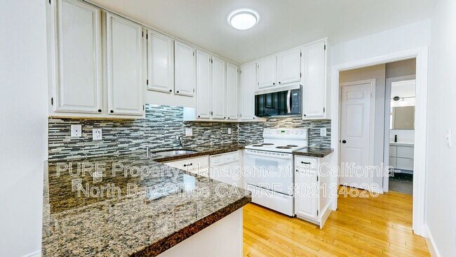 Building Photo - 820 Mission Ave Unit Apt 3