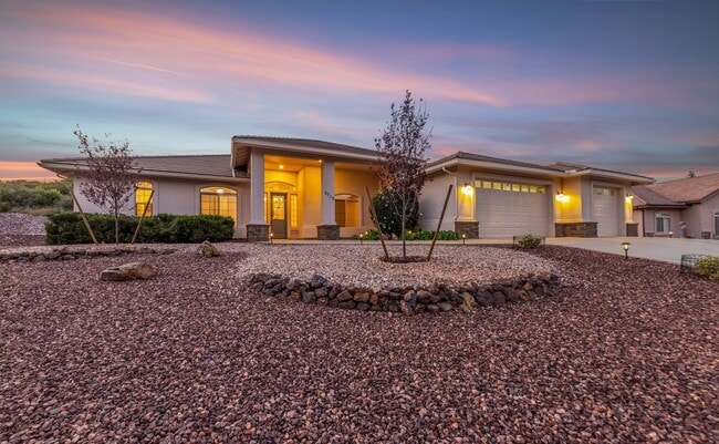 Pinion Oaks 4 Bedroom Home - Pinion Oaks 4 Bedroom Home