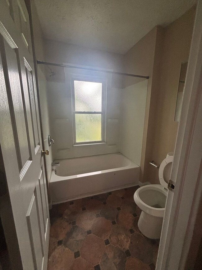 Photo - 4bd Side by Side Duplex  - Water/Sewer Included Unit 740