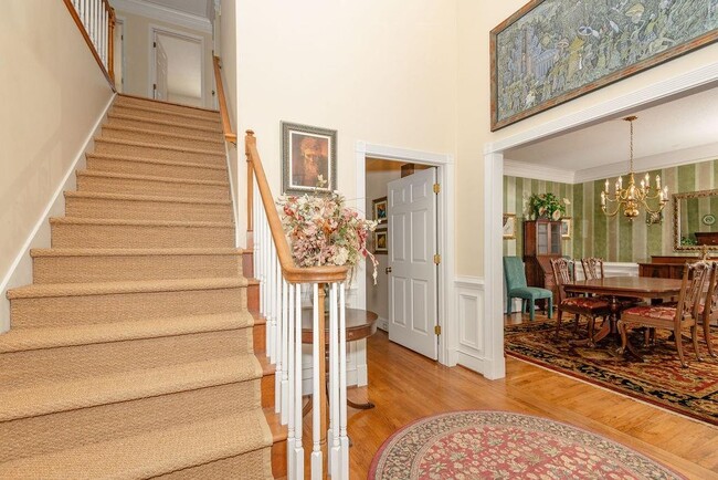 Photo - 10315 Crescent Ridge Dr