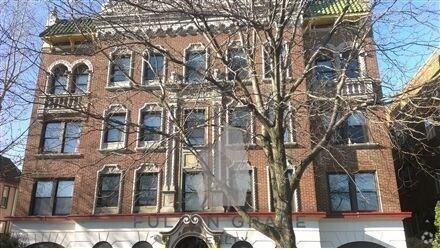 Building Photo - 1 bedroom in Chicago IL 60647 Unit 401 Rental