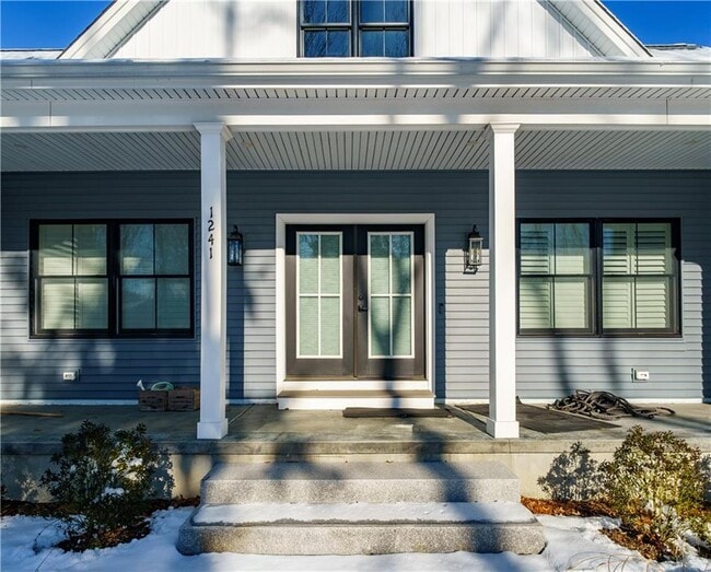 Photo - 1241 Saugatucket Rd