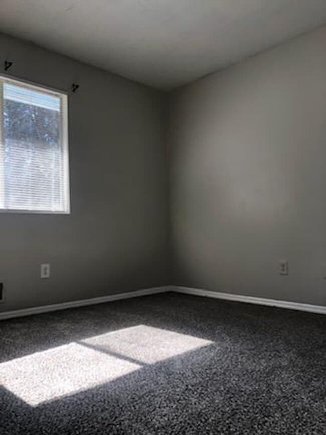 Photo - 3 Bed 2 Bath with a Bonus Room in Atlanta!