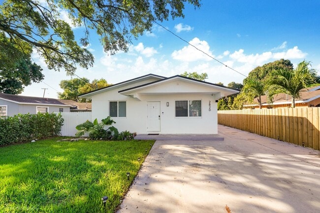 Building Photo - 2820 NW 95th St Unit 2