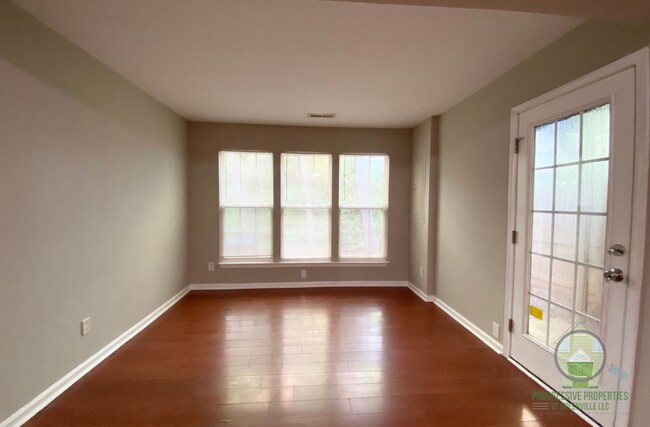 Photo - 222 Cambria Ct