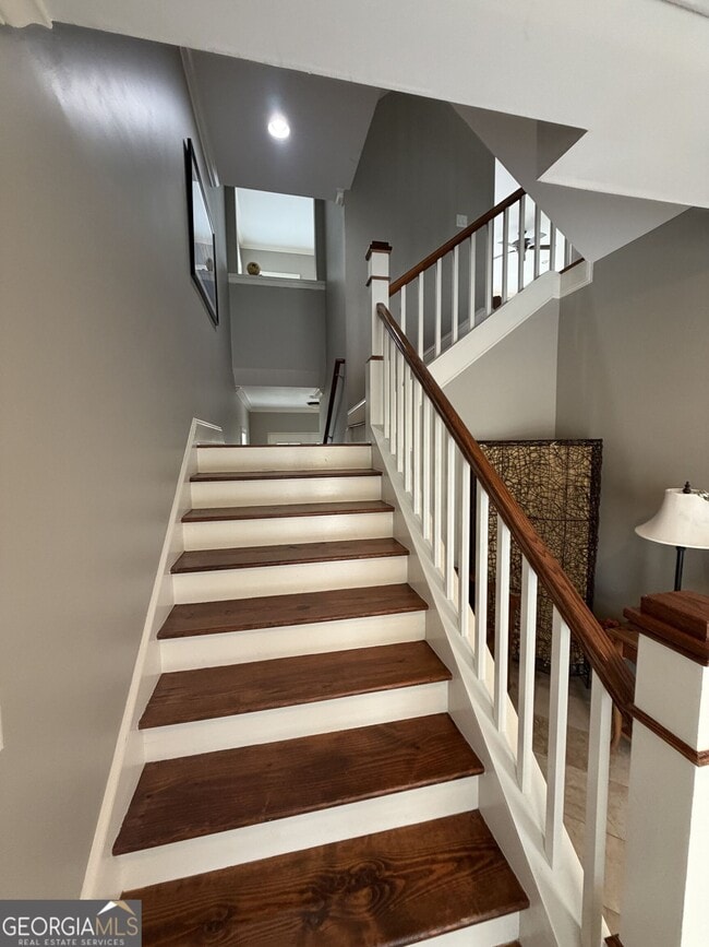 Photo - 102 Riverfront Cir