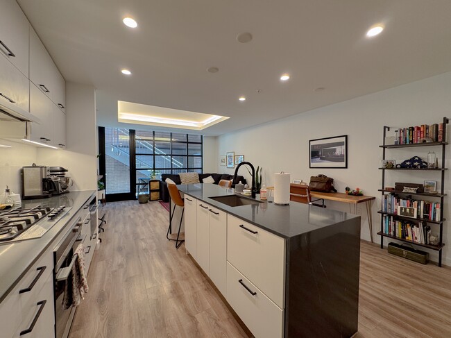 Building Photo - 1500 Harry Thomas Way NE Rental