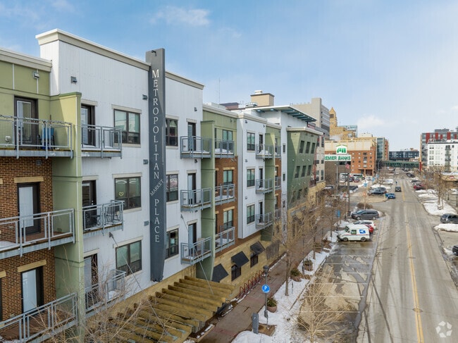 Photo - Metropolitan Market Place