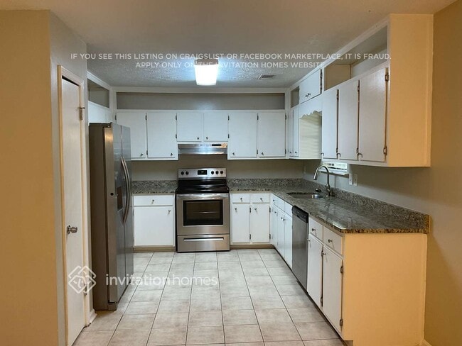 Photo - 543 Mephisto Cir