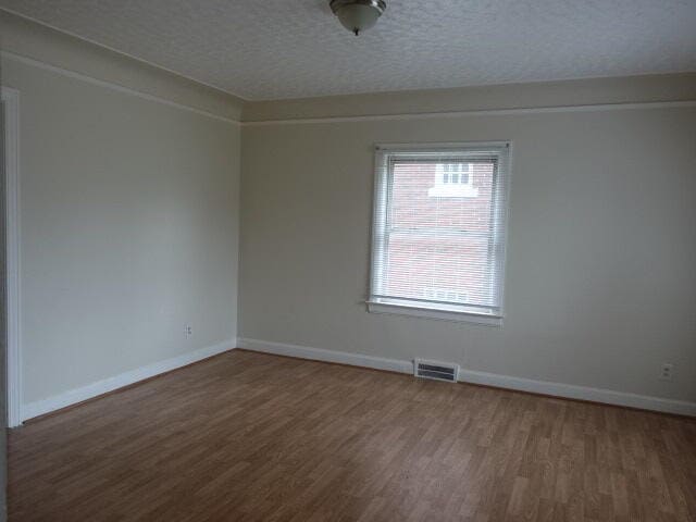 Photo - 8205 Outer Dr E