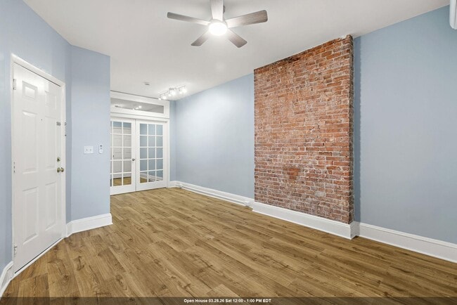 Building Photo - 322 Washington St Unit 7