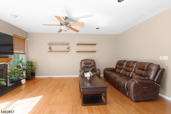 111 Cardigan Ct