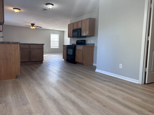 Photo - Coming soon!!! $500 off 1st month with 15 month lease!!! Magnificent 3 Bedroom in Madison