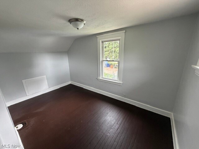 Photo - 9615 Cardwell Ave Unidad Rear