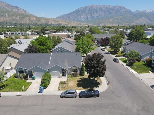 Photo - 1410 N 550 W St