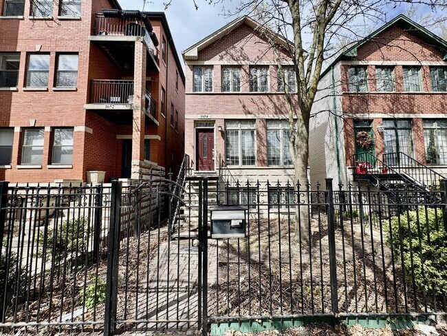Building Photo - 1654 N Fairfield Ave Rental