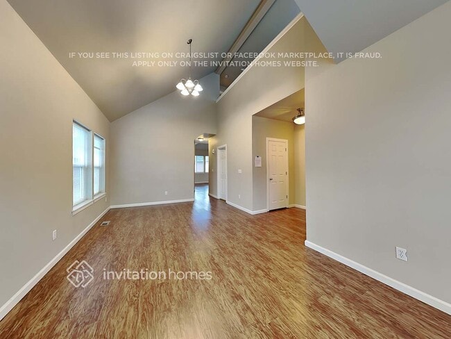 Photo - 521 50th St SE