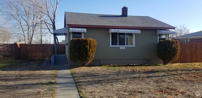 Building Photo - Very nice 1 bed 1 bath house on Columbia